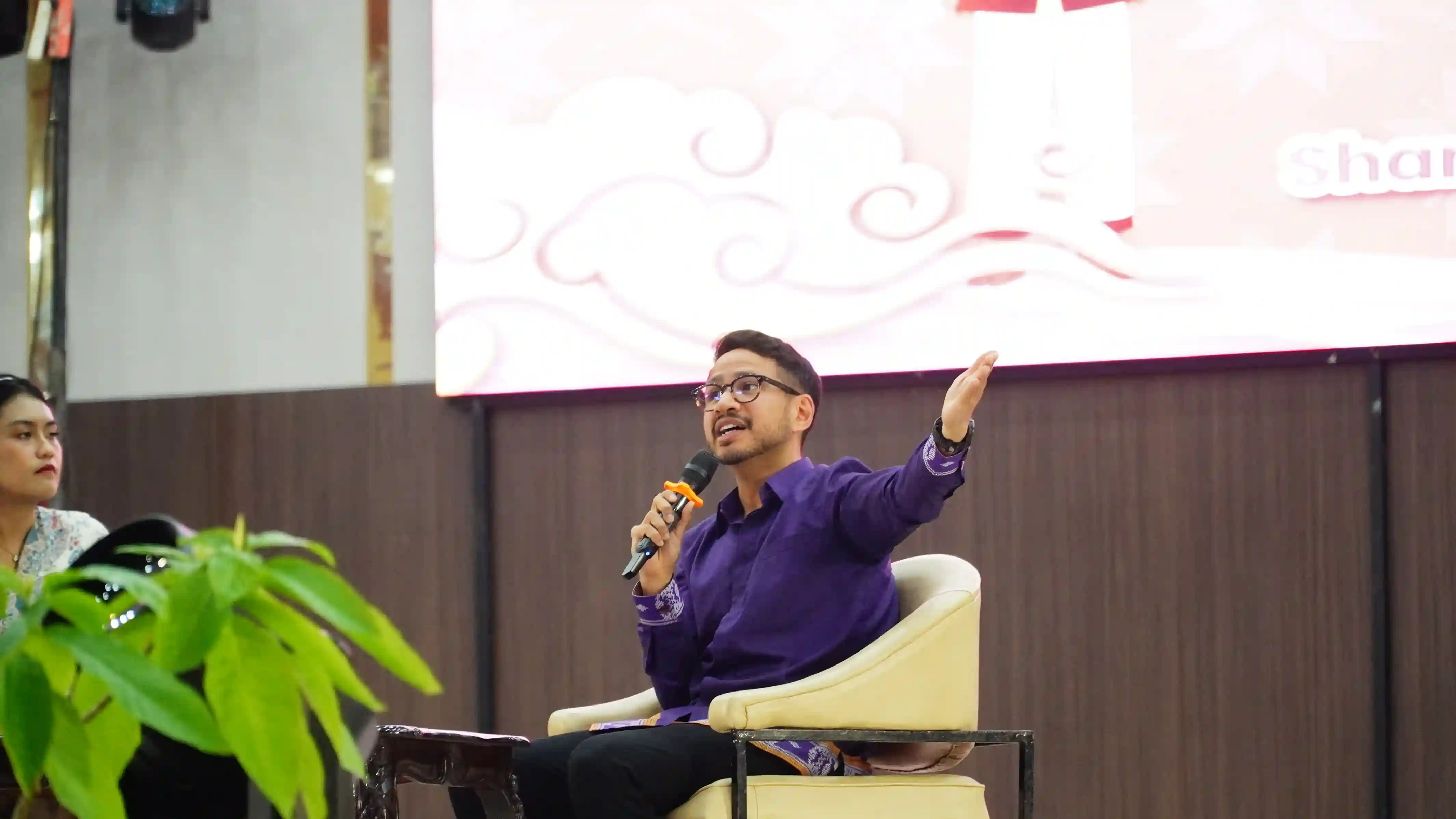 Talkshow oleh Joivial Da Lopez Foto
