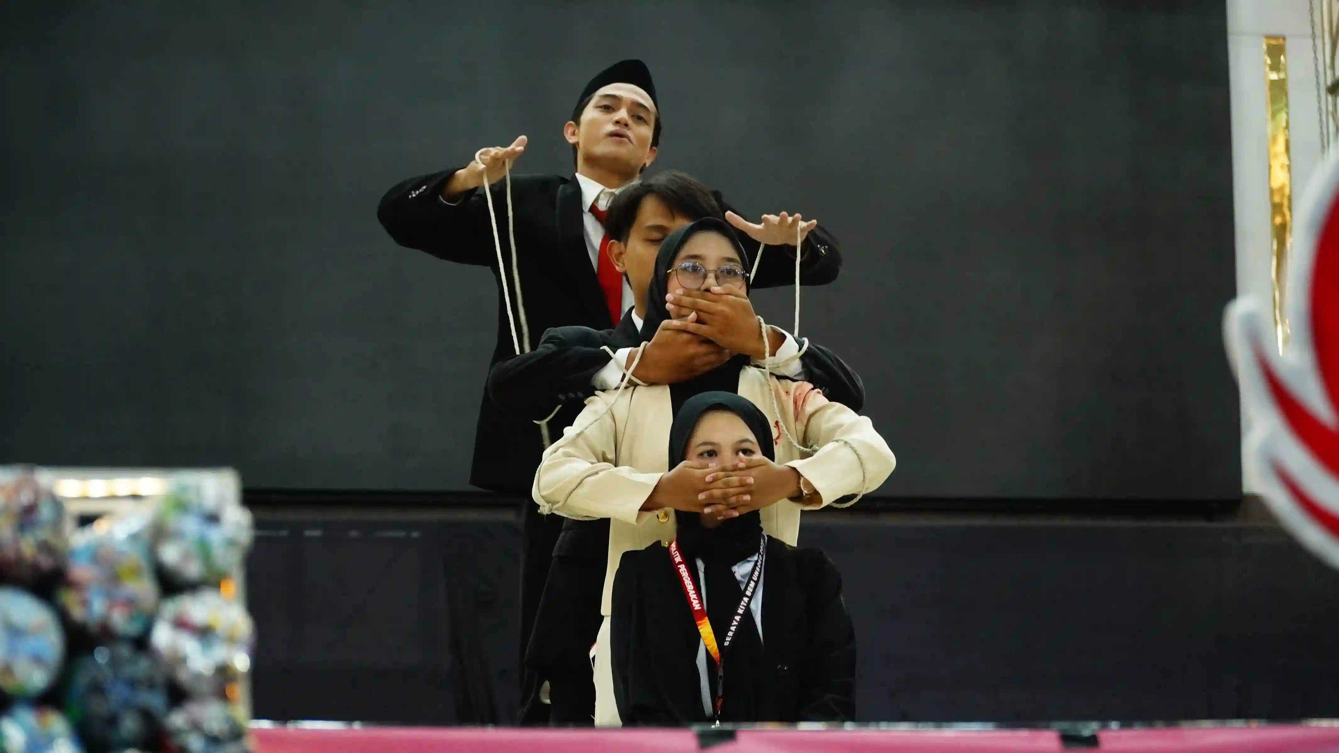Penampilan Teatrikal Politik Pergerakan Foto